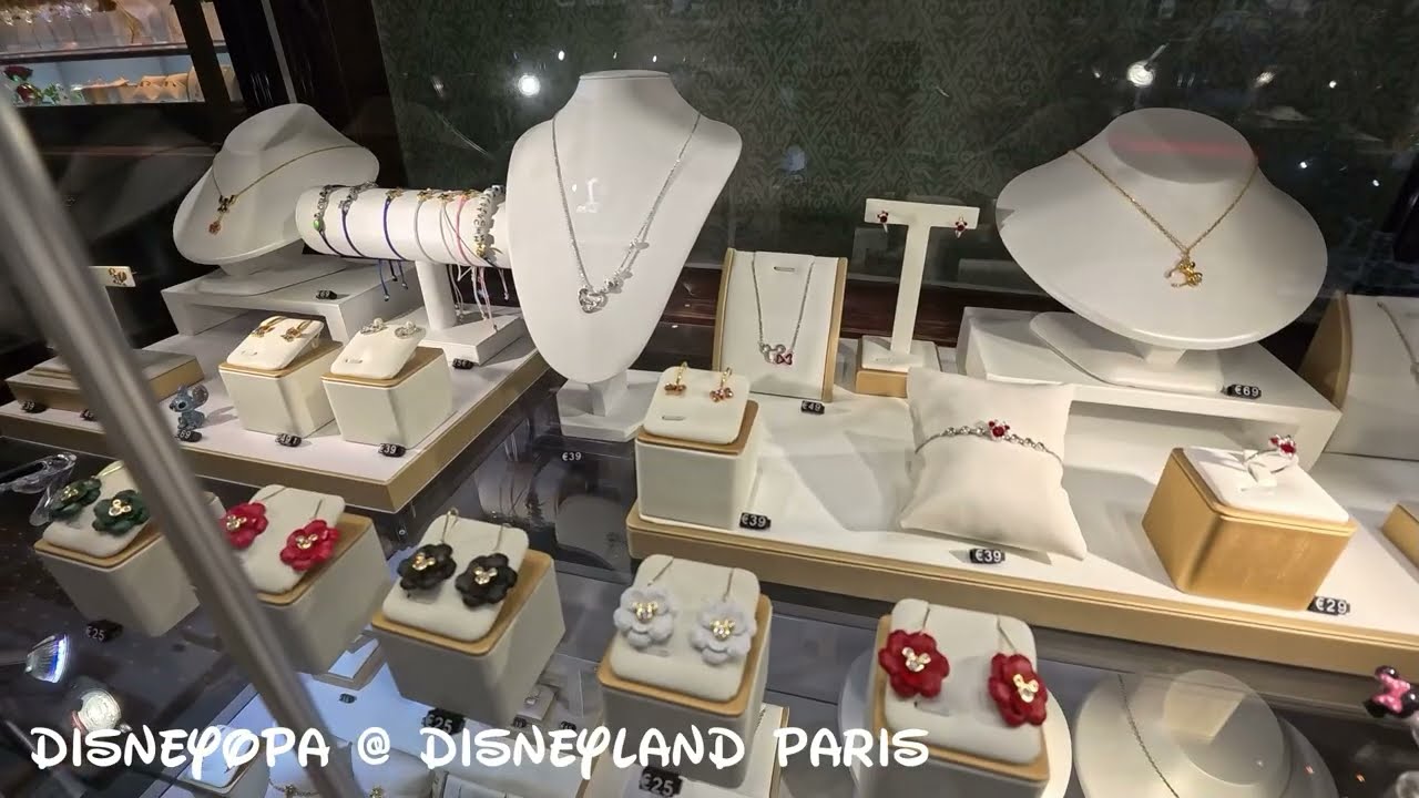 ARRIBAS GLAS SHOP - SHOP WALK THROUGH - Disneyland Paris - DisneyOpa