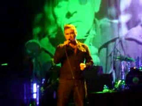 Morrissey - Interesting Drug (live)