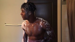 EPIC FLOUR PRANK ON BOYFRIEND!! ( REVENGE )😈