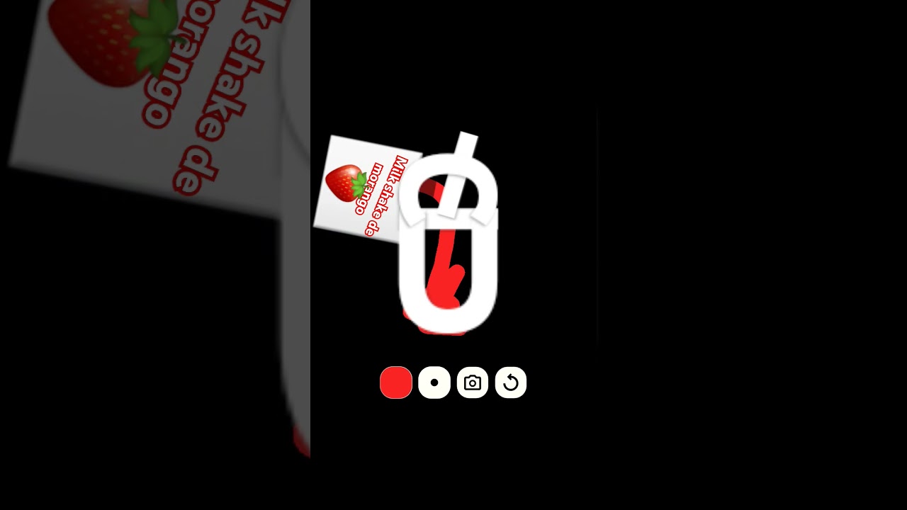 Milk shake de morango quem quer vendo por 23,99 compra no pix e no cartão débito e crédito