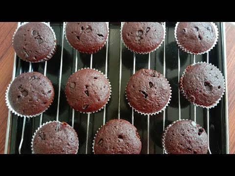 Videó: Hogyan Készítsünk Epres Cupcakes-t