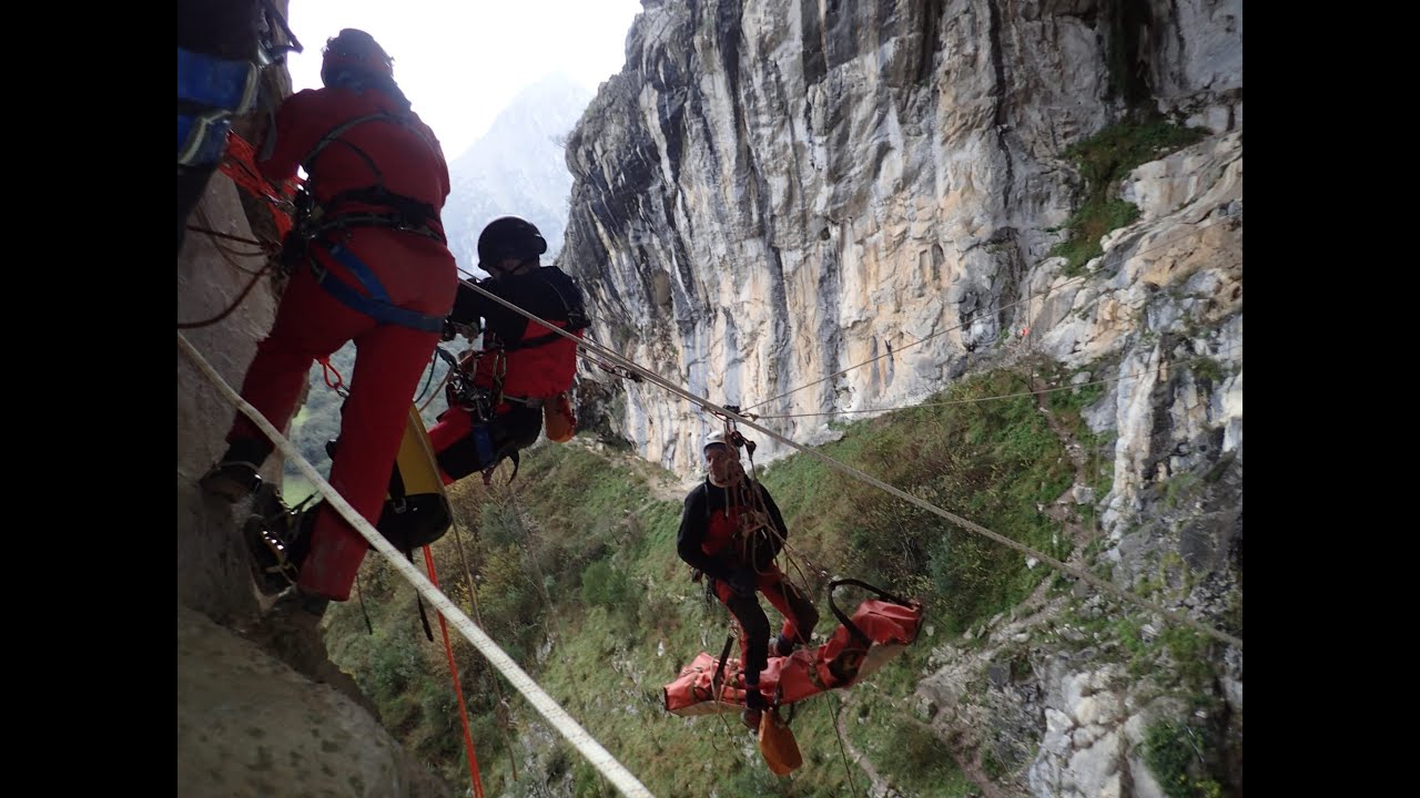 Ejercicio de espeleosocorro