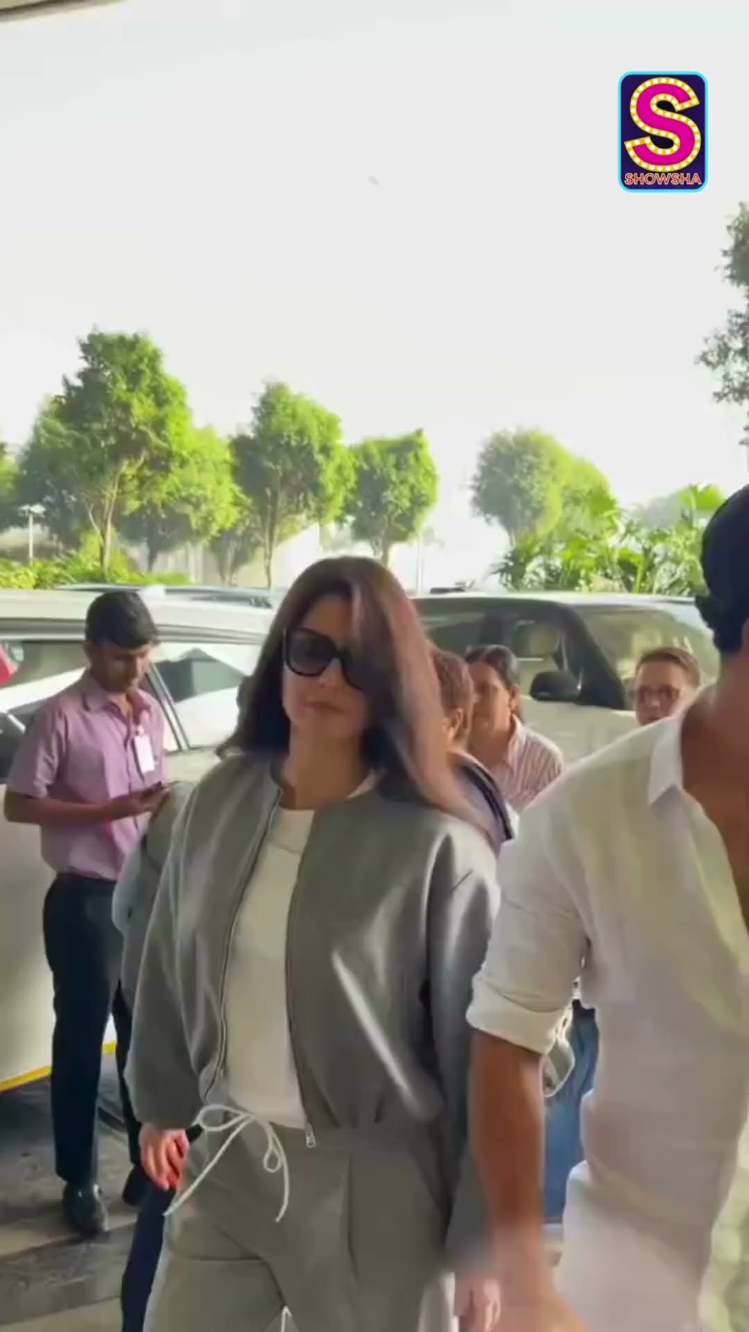 B-Town Power Couple Vicky Kaushal \u0026 Katrina Kaif Share A Cute Moment At Airport | N18S
