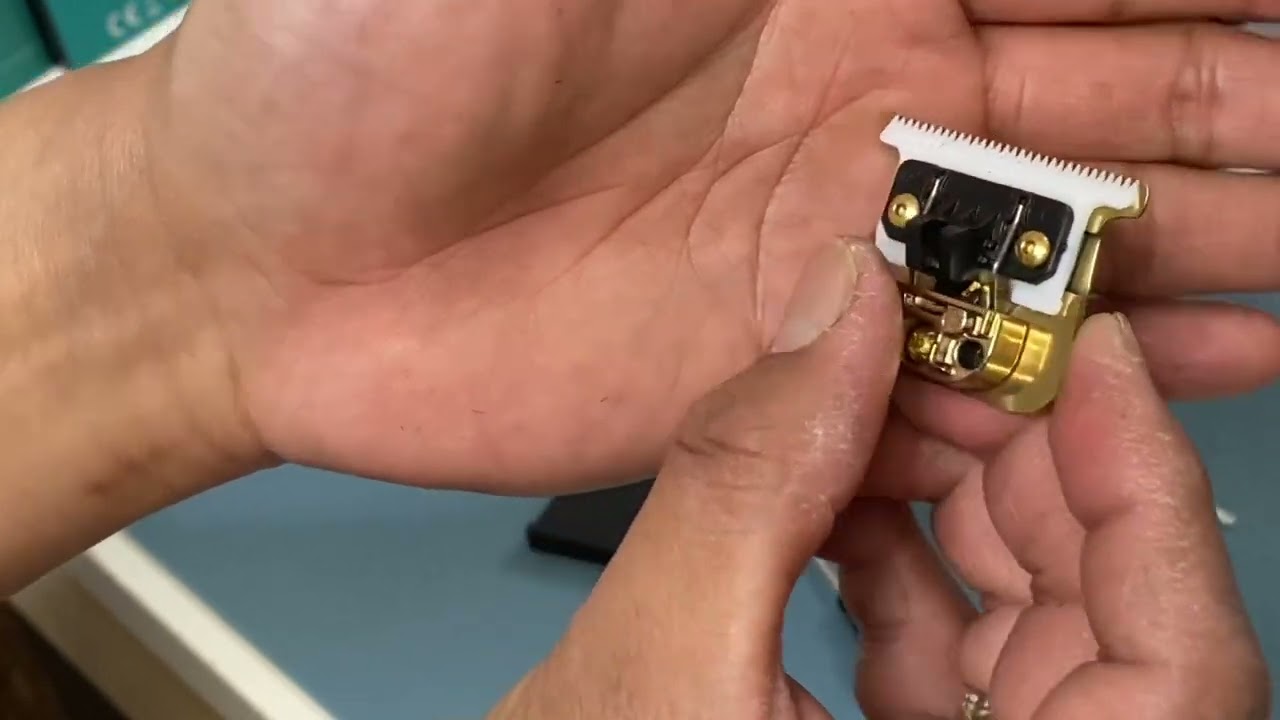 How to Replace Babyliss Skeleton FX with Ceramic Cutter Blade. STHB Kemei 1931. (ASMR)