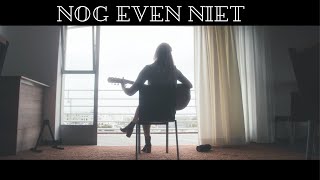 Video thumbnail of "Maan - Nog Even Niet ( Cover By Margot Dicke)"