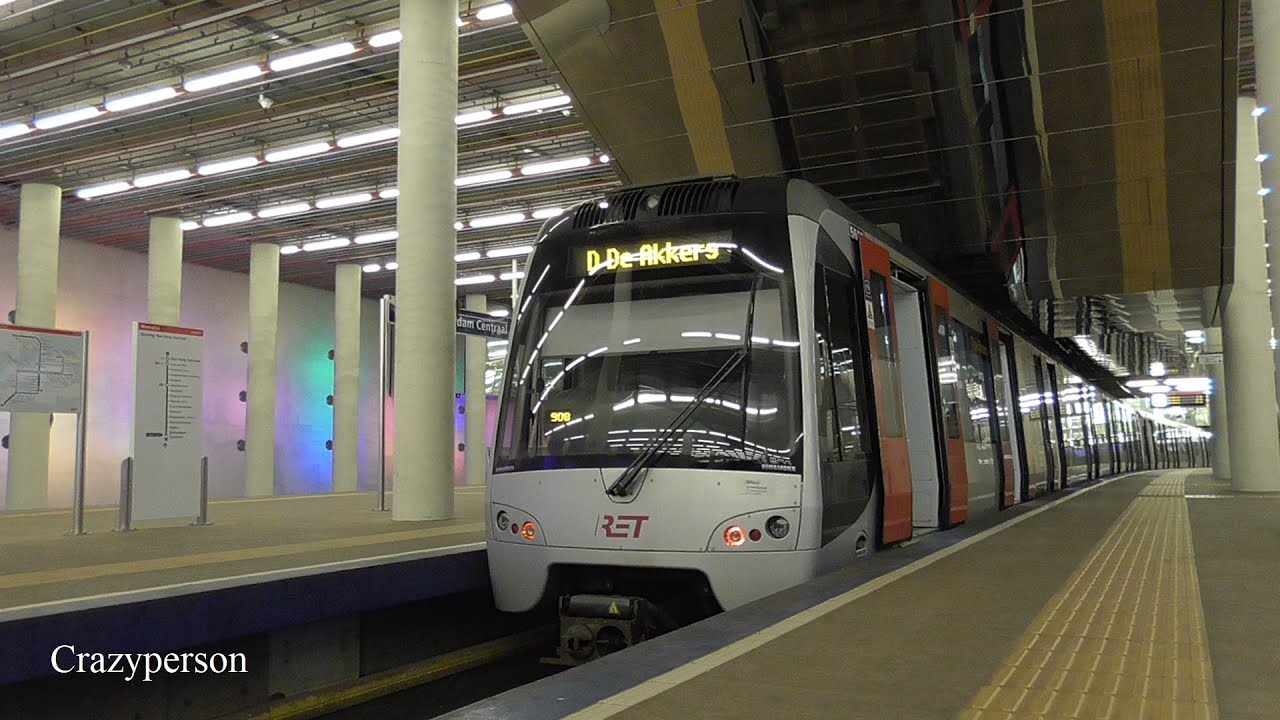RET Metro De Akkers - Rotterdam Centraal rond Zonsondergang