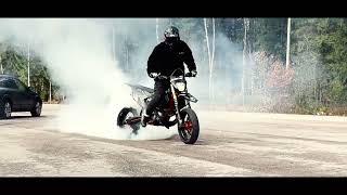 FULL ON RETARD STYLE!