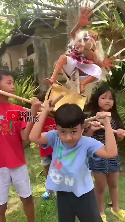 Untung punya ogoh ogoh mini, jadi bisa diarak rame rame 🤗👹 | ogoh ogoh #shorts