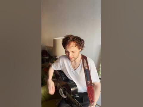 Диктофон - «Сволочь» (кухонная версия под гитару) - YouTube