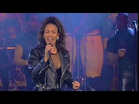 Selena - Fotos Y Recuerdos (EN VIVO SHOW) - YouTube