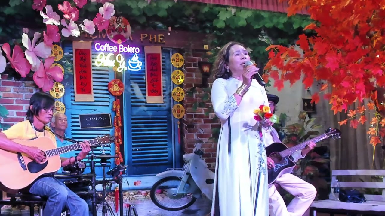 Xe mo ngày cũ (Người phu kéo mo cau)  - Sáng tác: Trường Giang Thủy  - Trình bày: Tạ Kiều