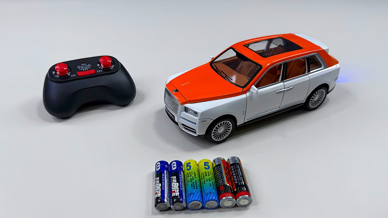 Unboxing RC two-tier bus,Spiderman car, RC simulation Rolls-Royce,RC multi-function spray racing car