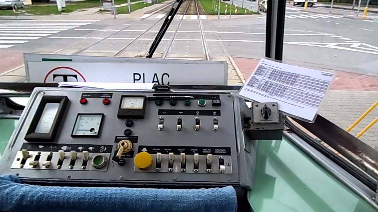 Przejazd w zabytkowym tramwaju Typu 102N#5 ulicami Warszawy