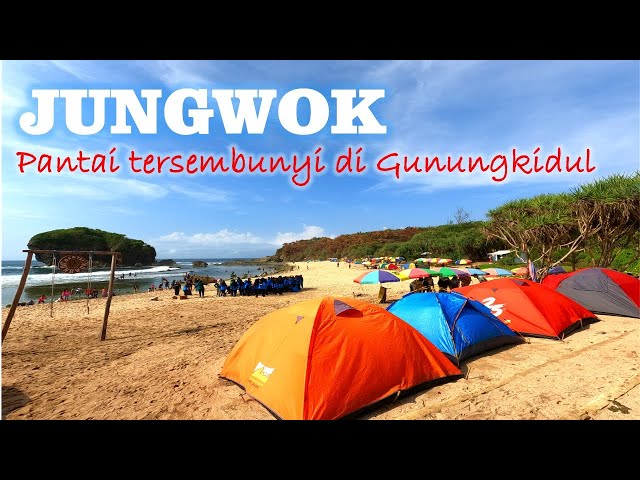 Pantai Jungwok Keindahan pantai yang tersembunyi di Gunungkidul | Jungwok Blue Ocean Gunungkidul class=