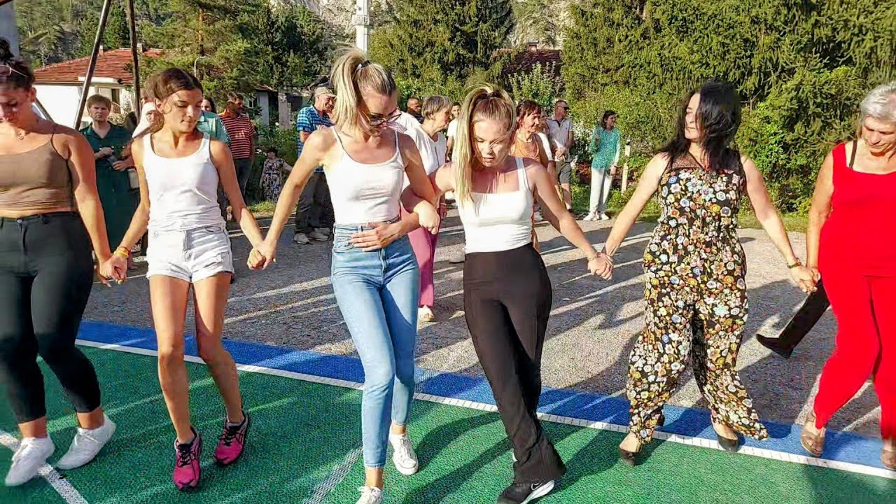 Omladina čini čuda u kolu - Glavatičevo Teferič - Amko Bend (27.08.2023.).