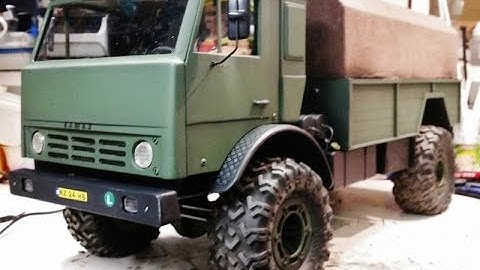 AXIAL SCX-10 KAMAZ 4350 build off