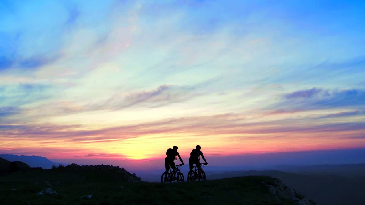 Neste - Ainoa suunta on eteenpäin