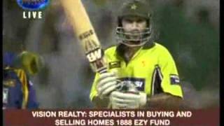 Shahid Afridi 6 Sixes in over - Video.flv