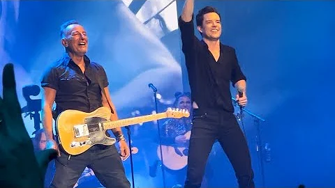 The Killers and Bruce Springsteen Badlands (with intro) Live at Madison Square Garden NYC 10/1/22 4K