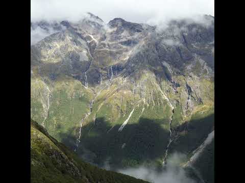 Travers-Sabine Circuit and Blue Lake