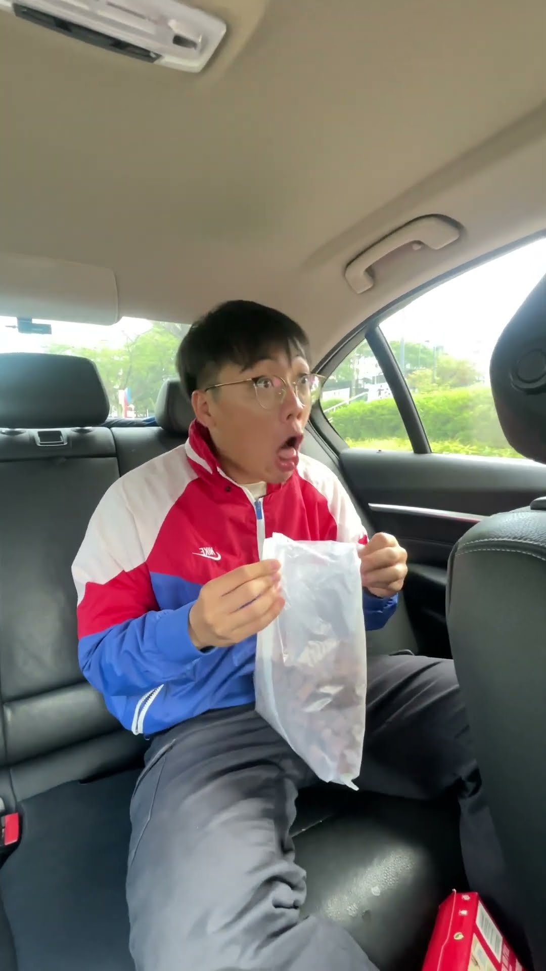 Stealing CHOCO CEREAL Be Like... #shorts #mingweirocks