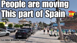 Why ❓ Everyone Loves La Zenia Spain 🇪🇸 walking tour Beach, Boulevard & Property screenshot 2