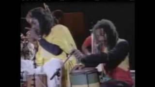 Peter Tosh LIVE! - Rastafari Is (nyabinghi drum session) chords