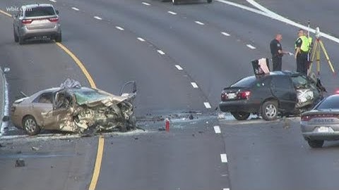 Witnesses: wrong-way driver tried to hit cars in I-40 deadly crash
