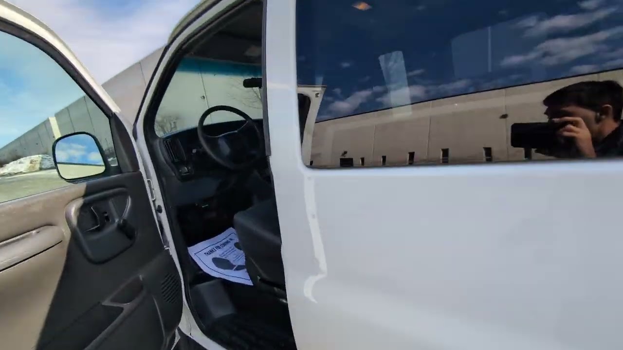 2002 Chevrolet express G3500 5.7L V8 15 passenger van 67k miles walk-around and test-drive 