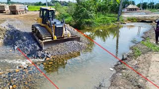 Holding Back Water with Massive Rock Fill | 25 Ton Dump Trucks & SHANTUI + KOMATSU Bulldozers