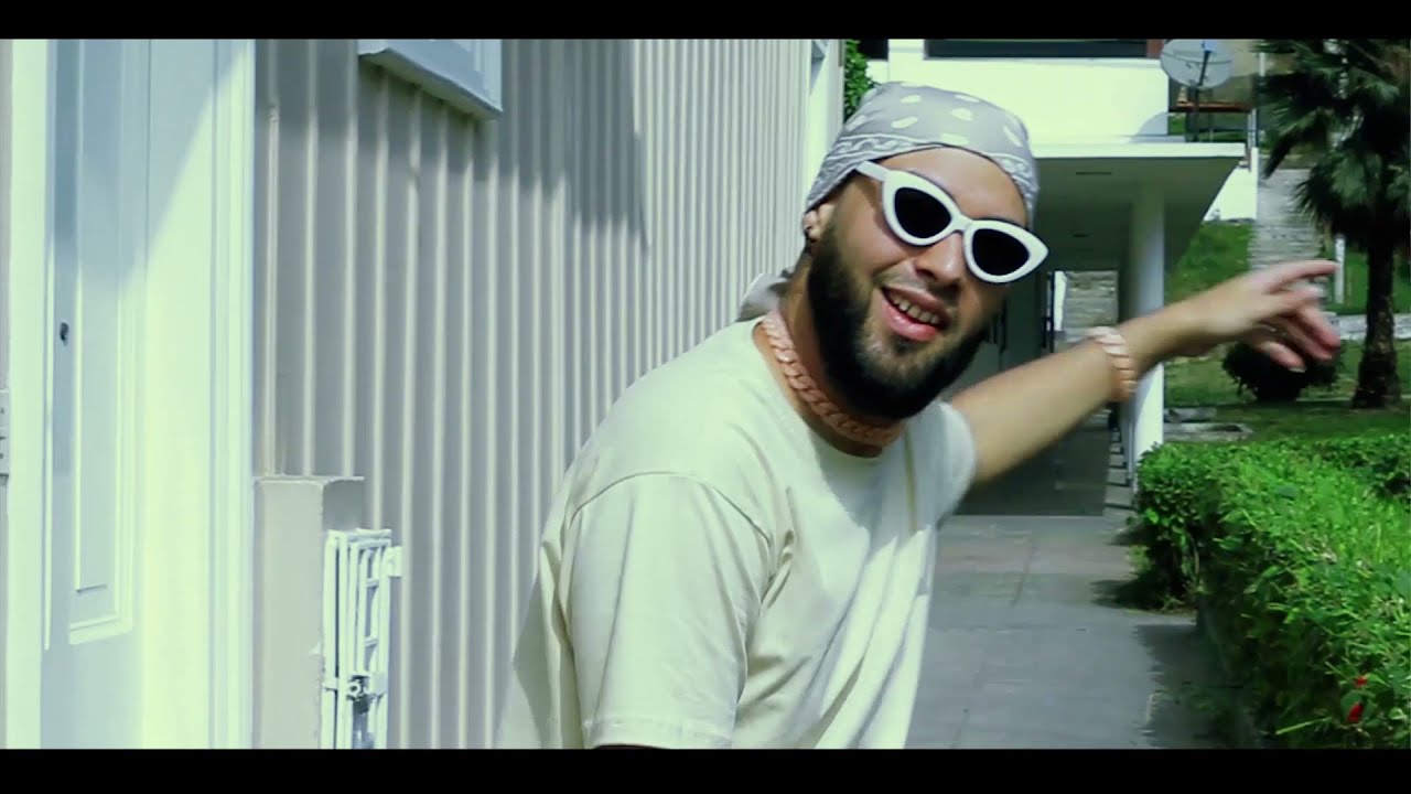 Obejrzyj Hecs - Ayer (Video oficial) w YouTube Obejrzyj Hecs - Ayer (Video oficial) w YouTube