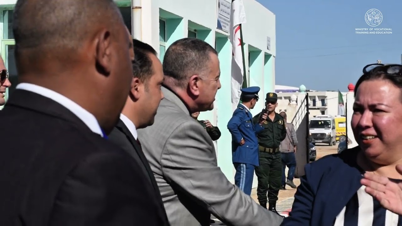 سكيكدة  : زيارة عمل وتفقد لوزيرة التكوين والتعليم المهنيين  نسيمة أرحاب 