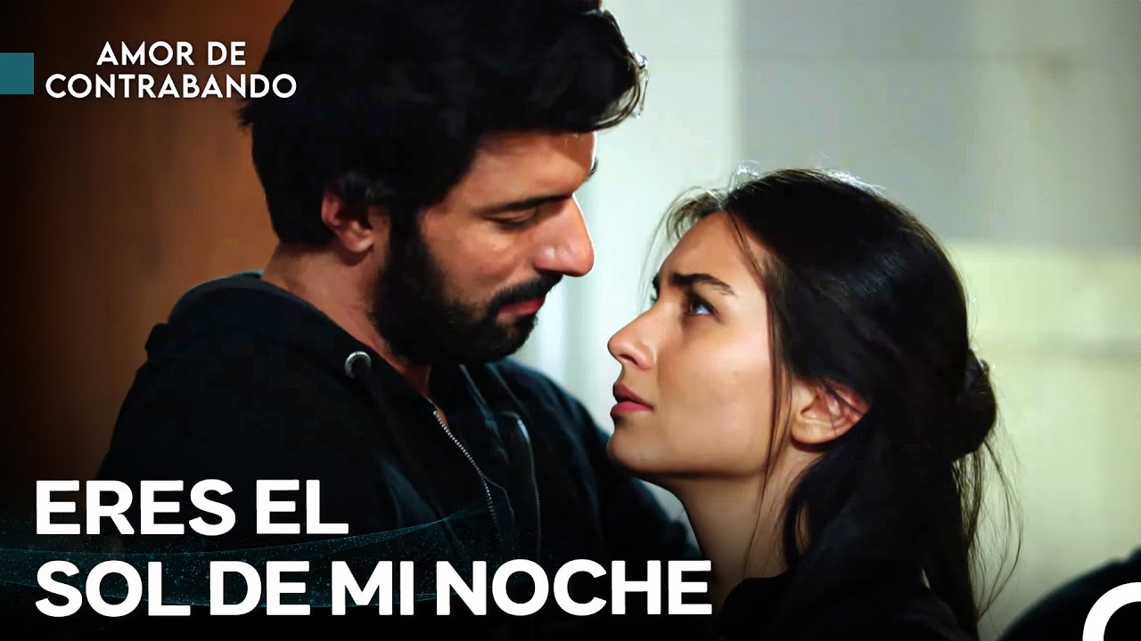 El Mundo Deje De Mover y Tú Siempre Permaneces En Mis Brazos - Amor De Contrabando