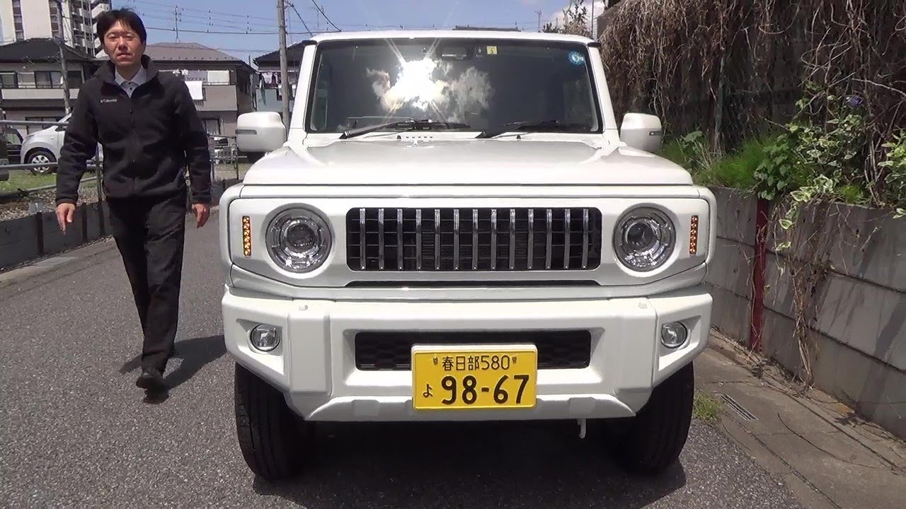JB64W-2型 真っ白なジムニーに変身!! 前後バンパー塗装&フロントグリル