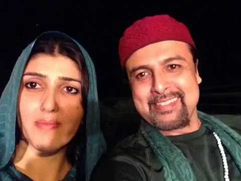 480px x 360px - Ayesha Gulalai | Parody Song | 2017 | Hot Issue - YouTube