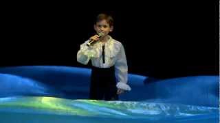 Video thumbnail of "Santa Lucia - 9-year-old Oleg Aleksandrov"