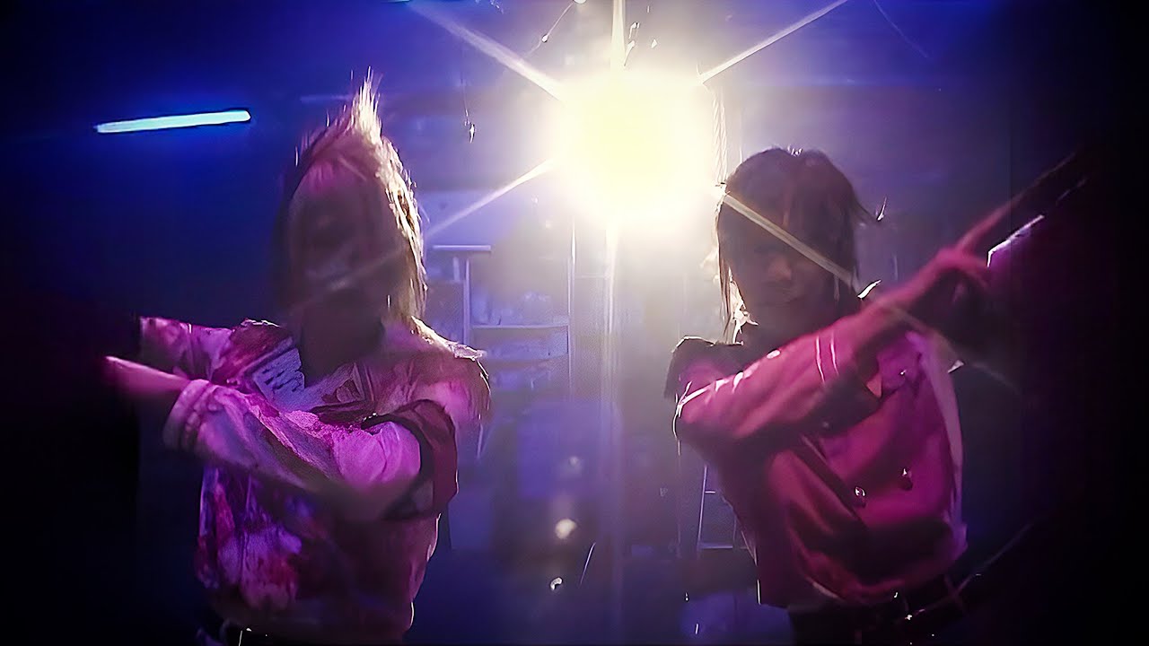 the GazettE - 斑蠡 〜MADARA〜[MV OFF SHOT] - YouTube
