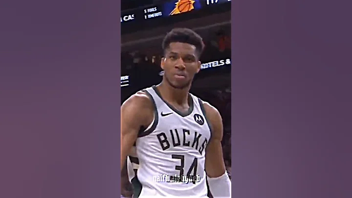 Giannis HUMBLED Booker for this 🦌🔥
