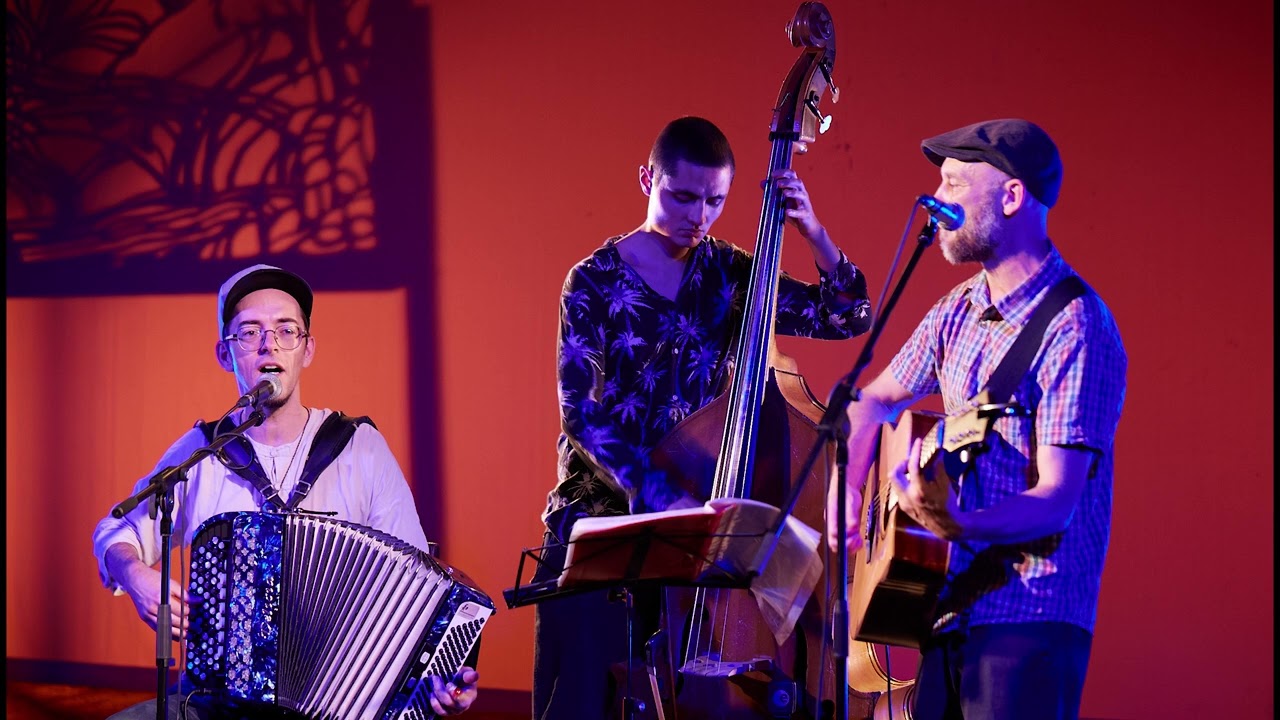 Ganifim - Mazeldiker Yid (Nejšťastnější Žid) - studio demo