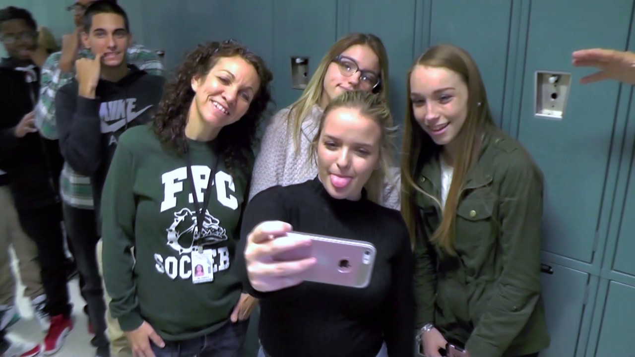 SHORT FPCHS Mannequin Challenge