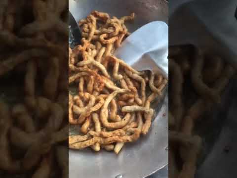 Video BinhDuongFood || BÁNH MÌ CHẢ CÁ BAO NHIÊU CALO #shorts - youtube