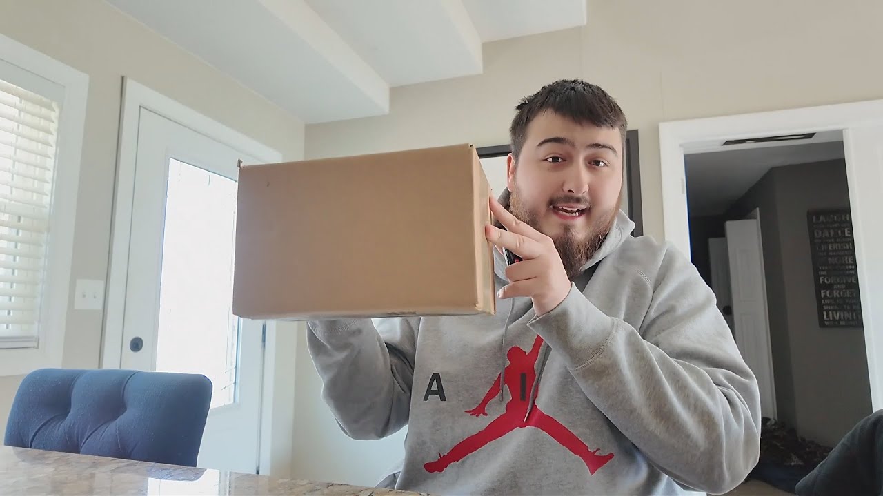 IS A 90$ MYSTERY BOX OF DISPOSABLES WORTH IT!!!