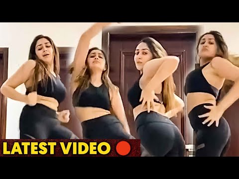 Tamil Actor Saisha Sex Videos - Sayyeshaa Theri Sexy Dance | Latest Video | Arya | News Beez - YouTube