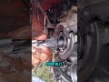easy way to remove the pulley axle #mechanic #repair #remove #tecnical #ideas