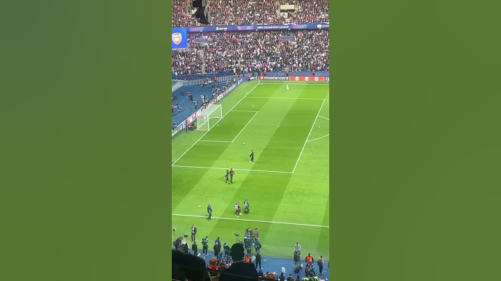 Gabriel, Kai Havertz and Gabriel Jesus getting stuck in during the warm-up, rallying the troops.