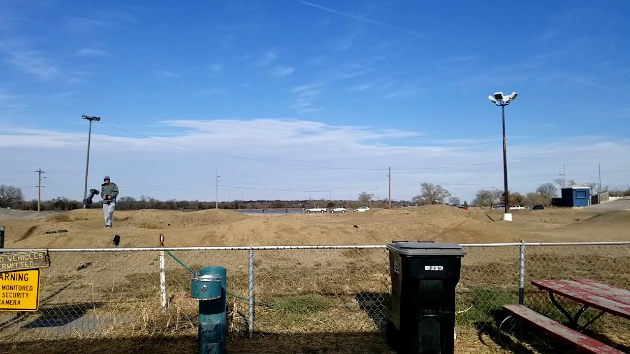 Arrma typhon - YouTube