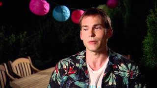 Seann William Scott's Quick Official 'American Reunion' Studio Interview
