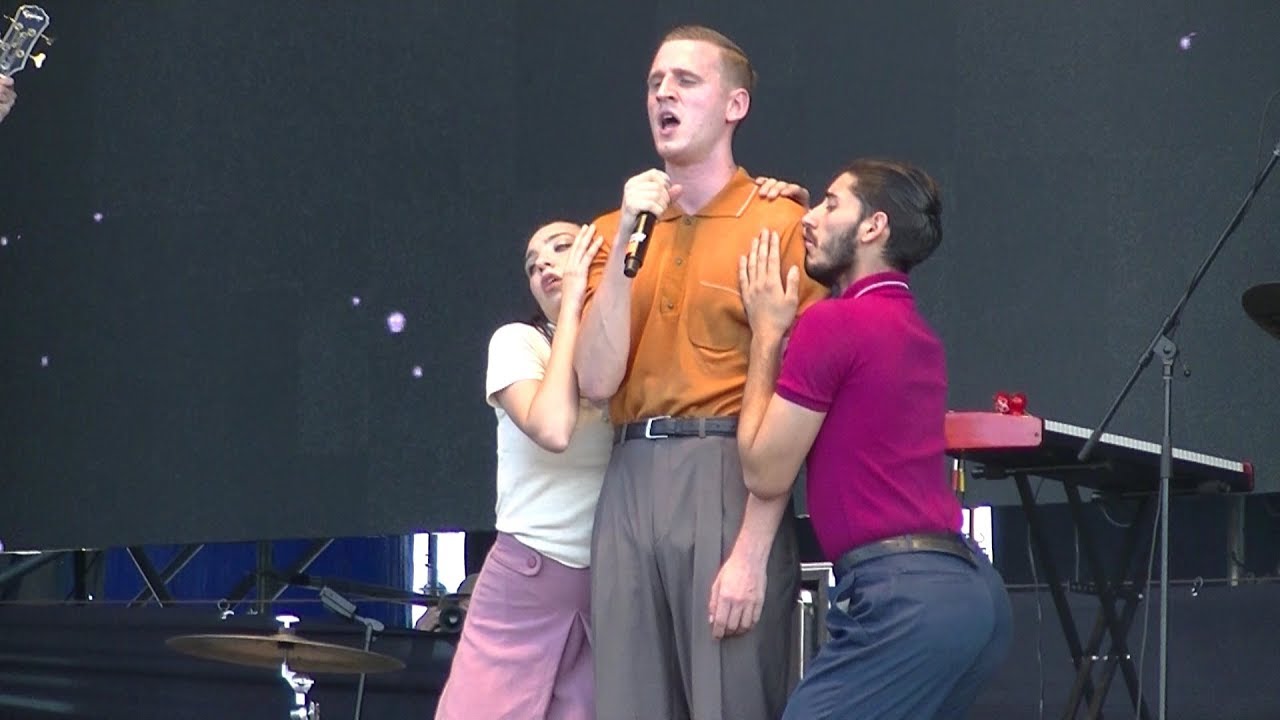 louta - somos tan intensos - cosquin rock19 - 09/02/2019