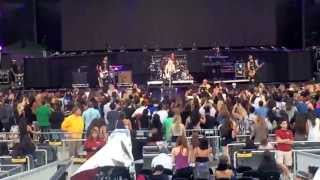 Avril Lavigne - My Happy Ending at Nikon At Jones Beach Theatre June 22 2014