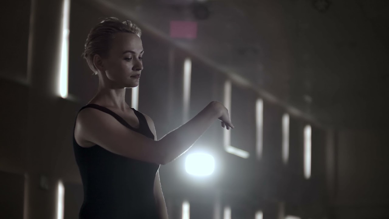 Indecent Noise - Glitchless (feat. Noire Lee) [Music Video] [LICO001]